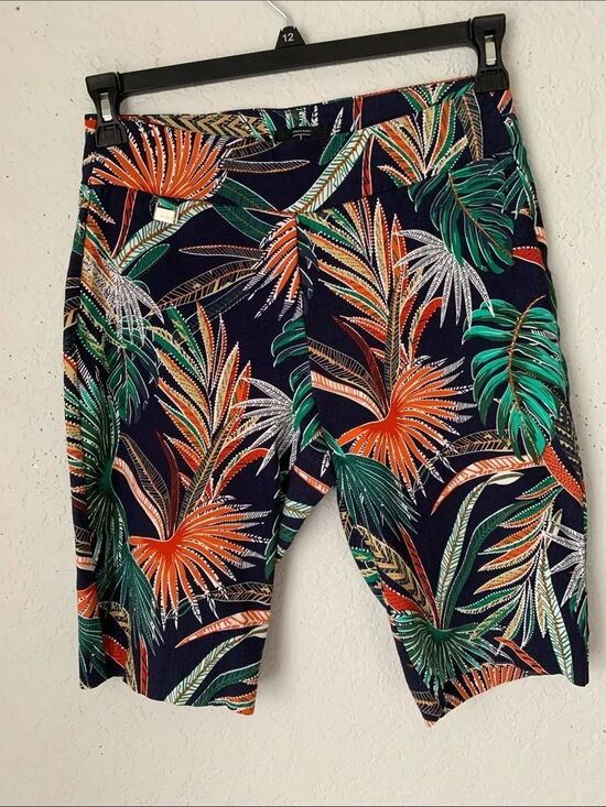 Tahari Pants - Tahari Navy Tropical Print Women’s Shorts with Green & Orange Palms Size SP